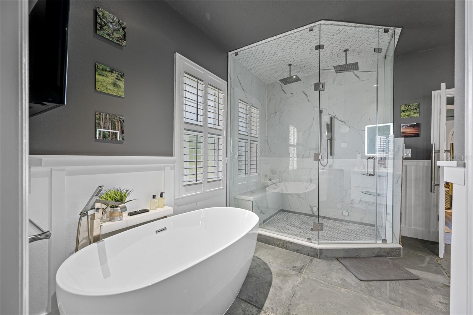Primary Suite Bath
