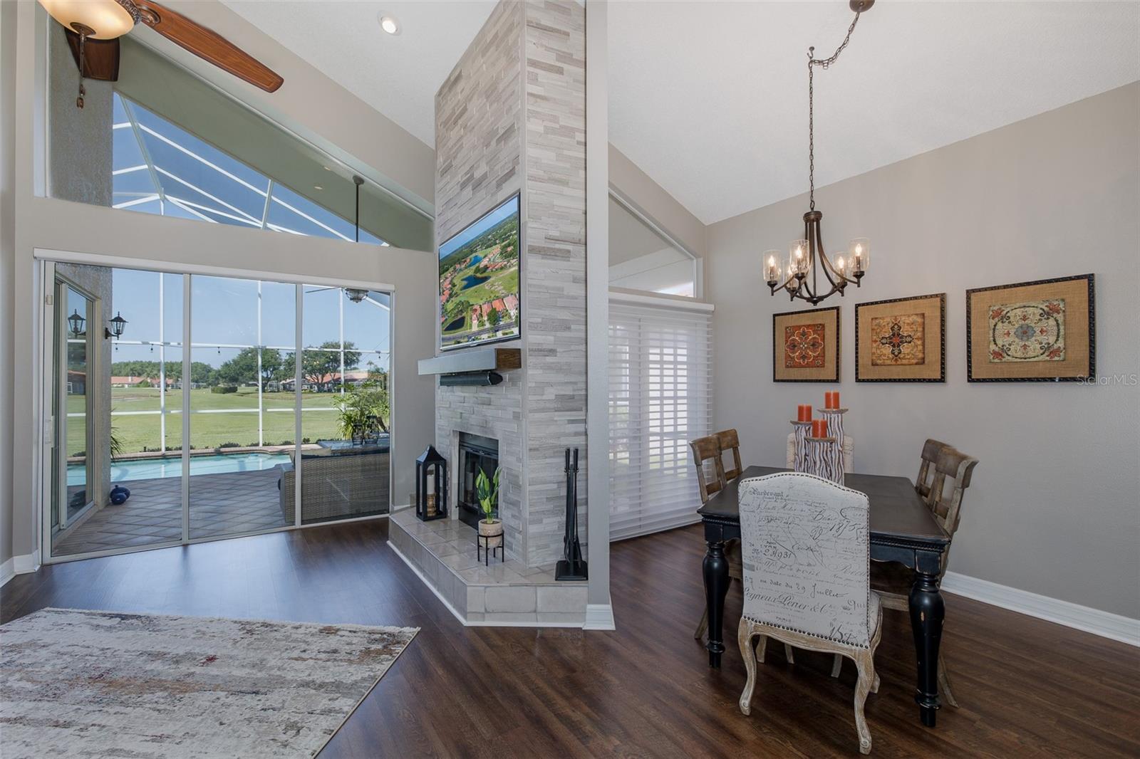 Breakfast nook