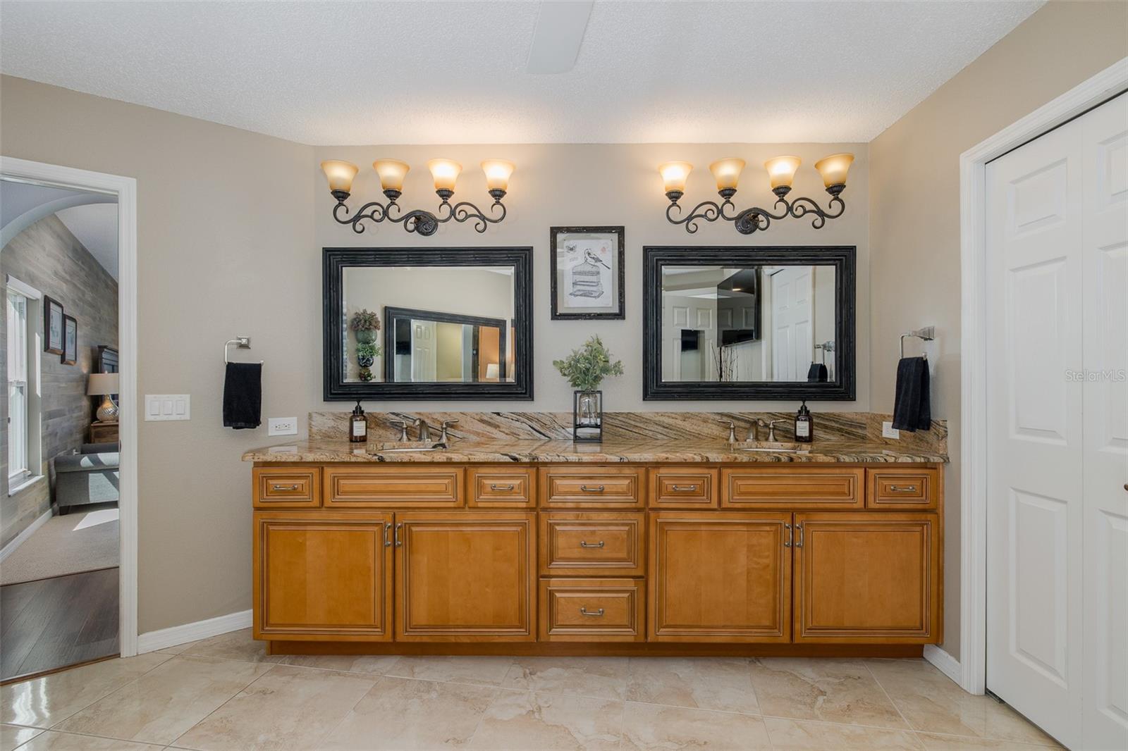 Double sink