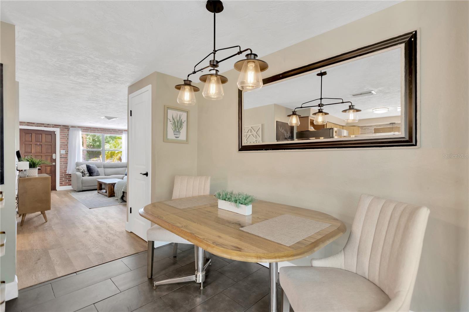 Eat in kitchen