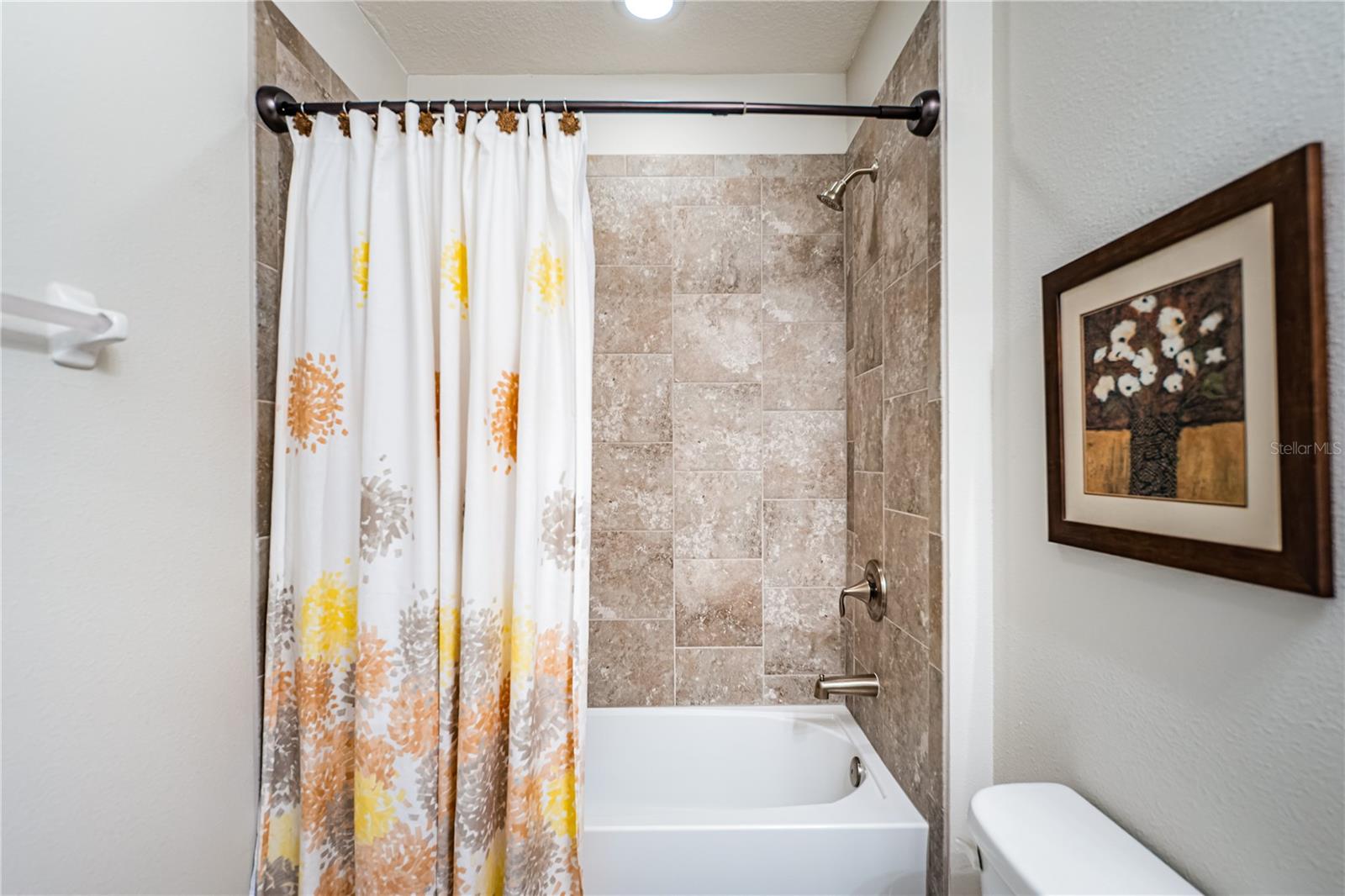 upstairs full bathroom