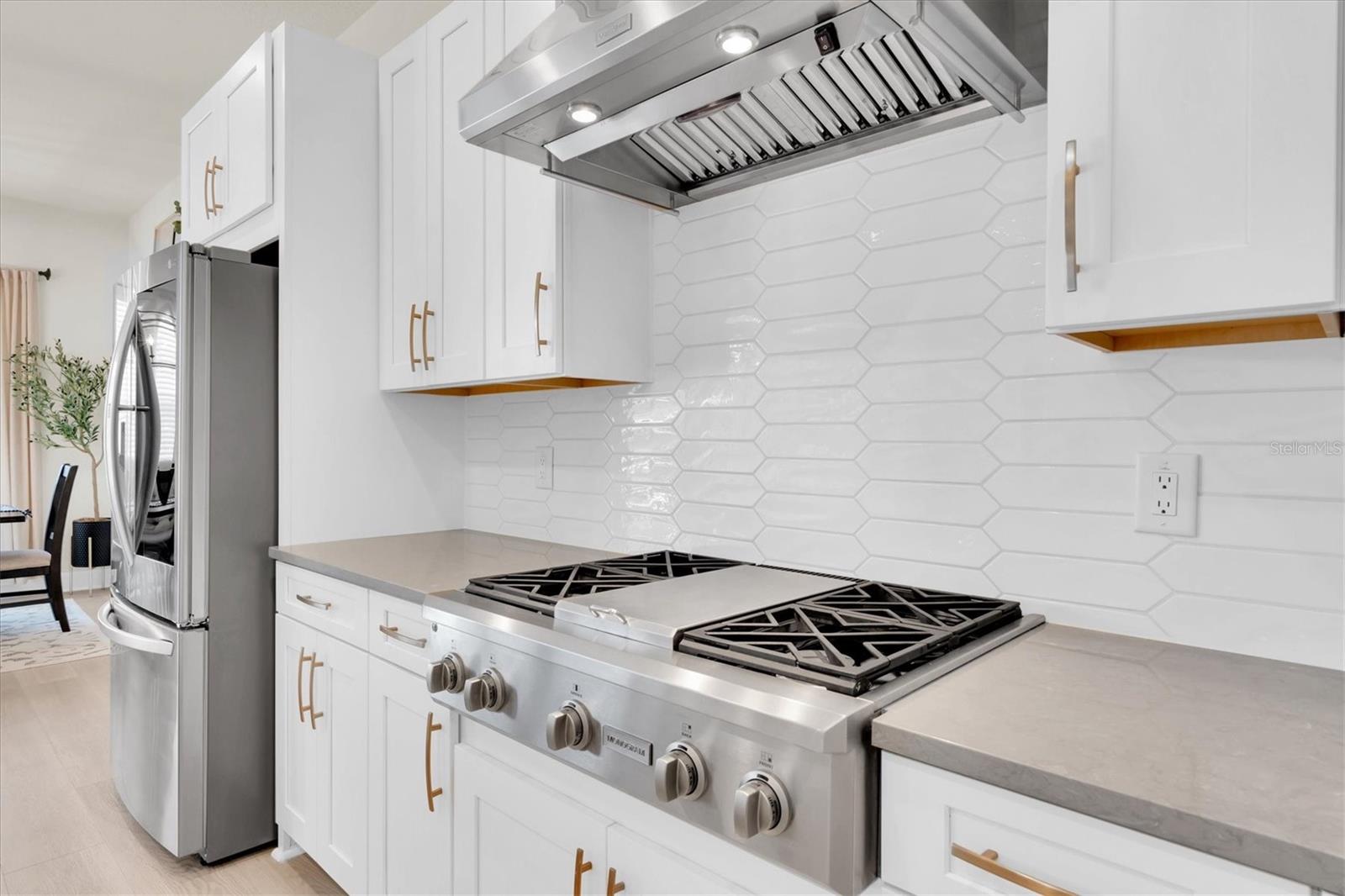 5 BURNER GE MONOGRAM COOKTOP & HOOD