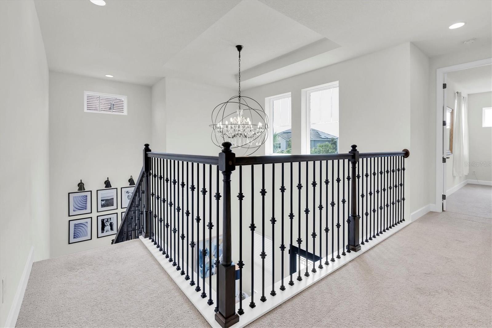 ASCEND TO THE 2ND STORY