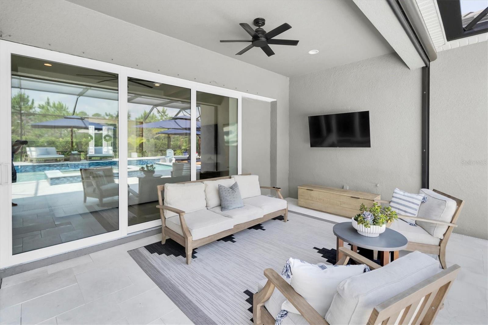 COVERED LANAI