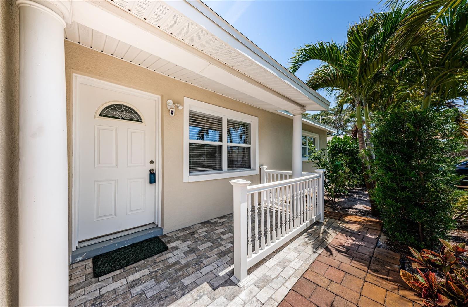 Front door / patio