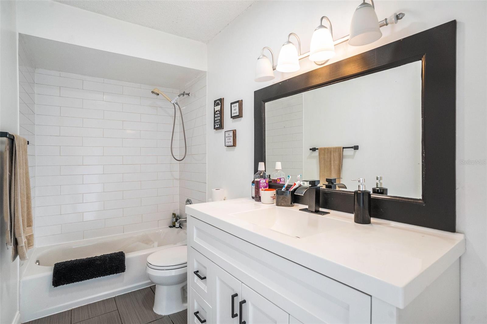 Area 2: Bathroom (2)
