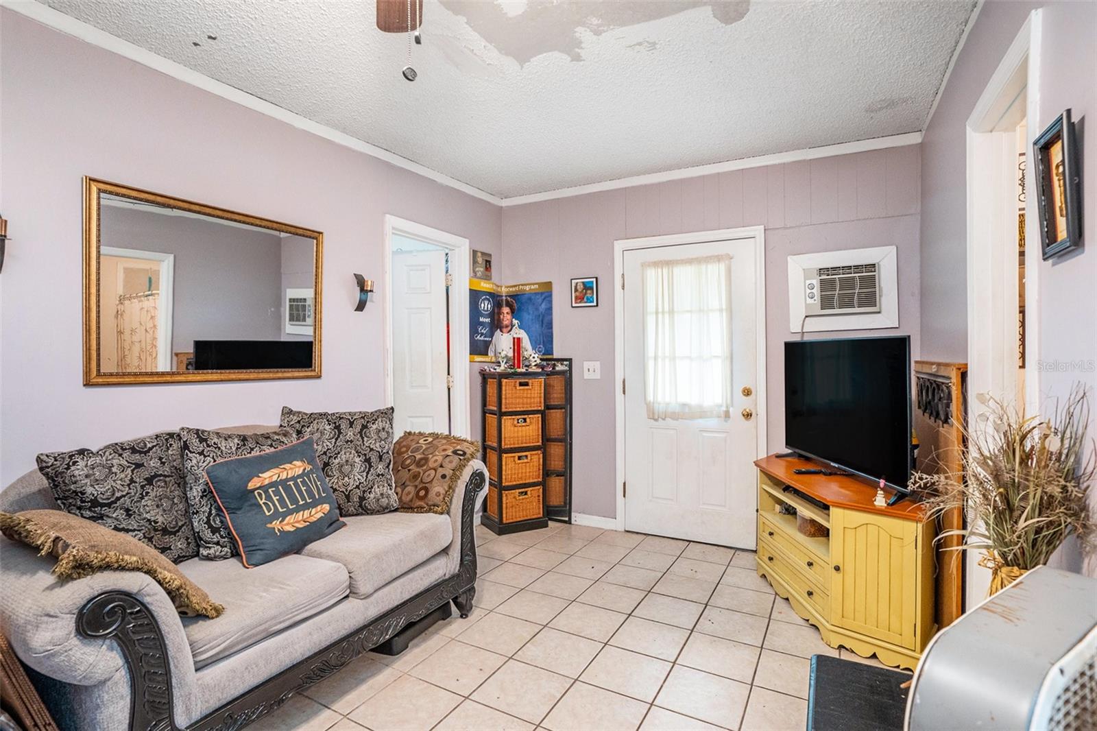 Area 2: Living Room