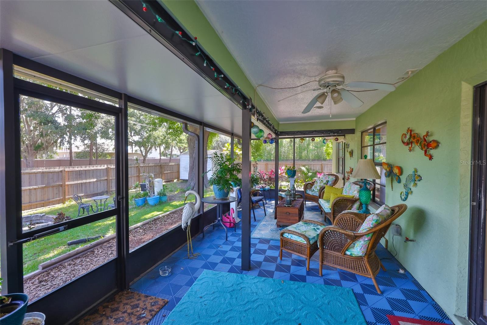 Screened in Porch