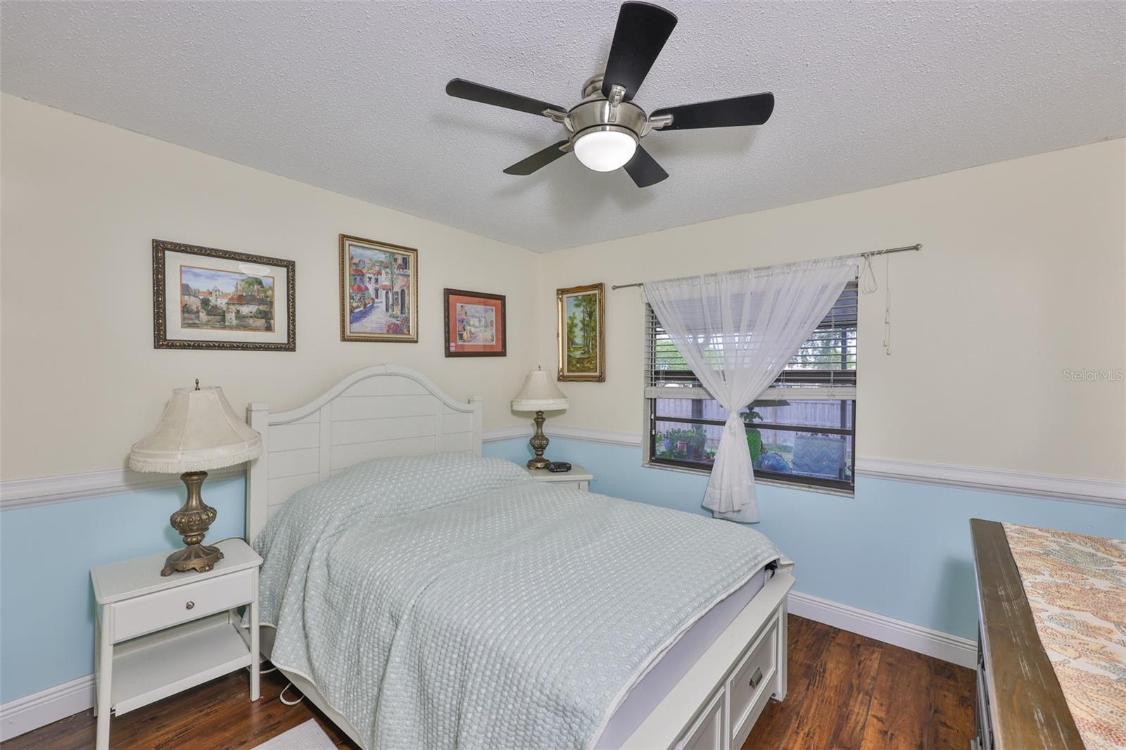 Guest Room 2