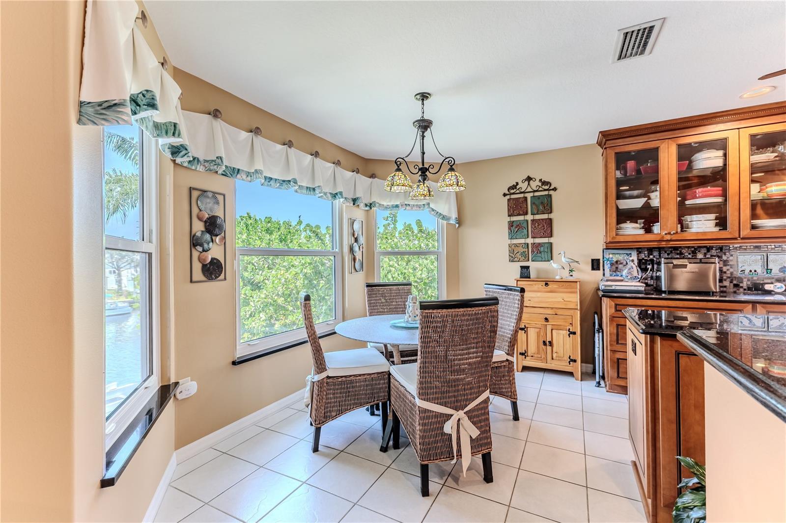 Breakfast Nook