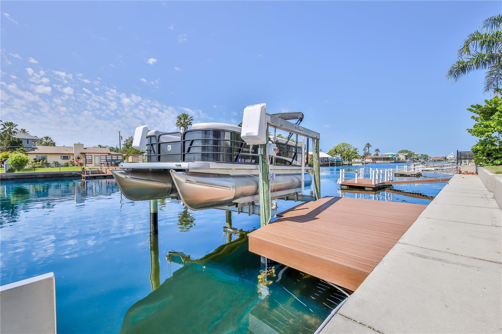 10K Boat Lift with Deck & Floating Dock