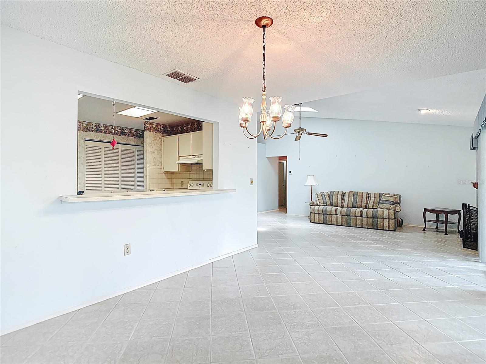 Pass thru opening from Kitchen to Dining area.