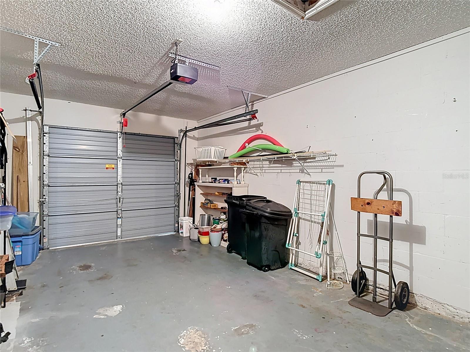 1 Car Garage with door opener