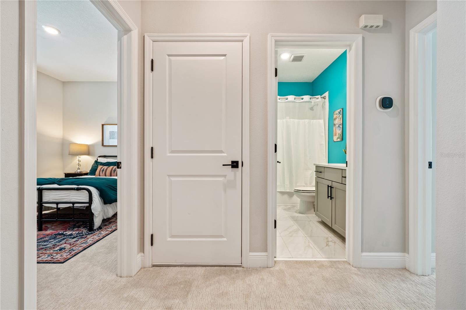2nd Floor Hallway and Full Bathroom