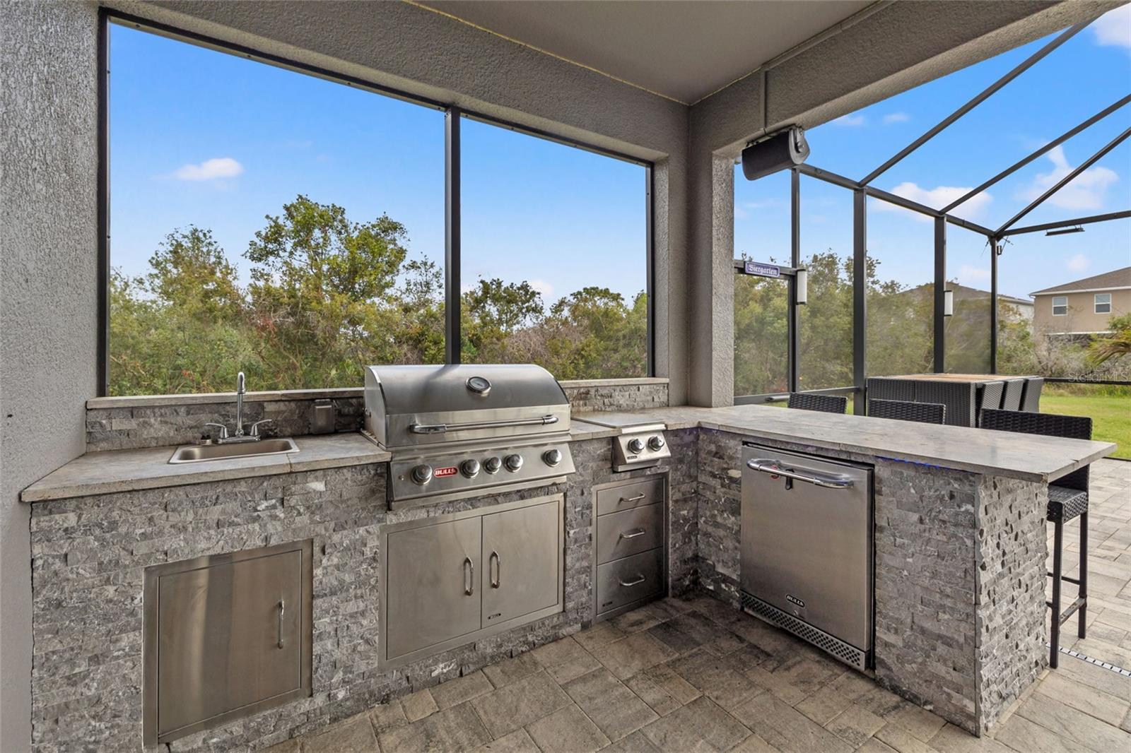 Outdoor Kitchen
