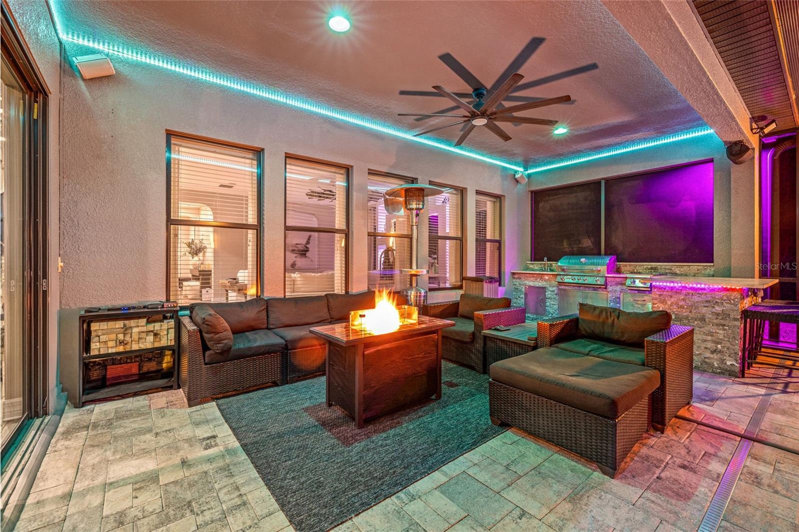 Outdoor Patio / Kitchen
