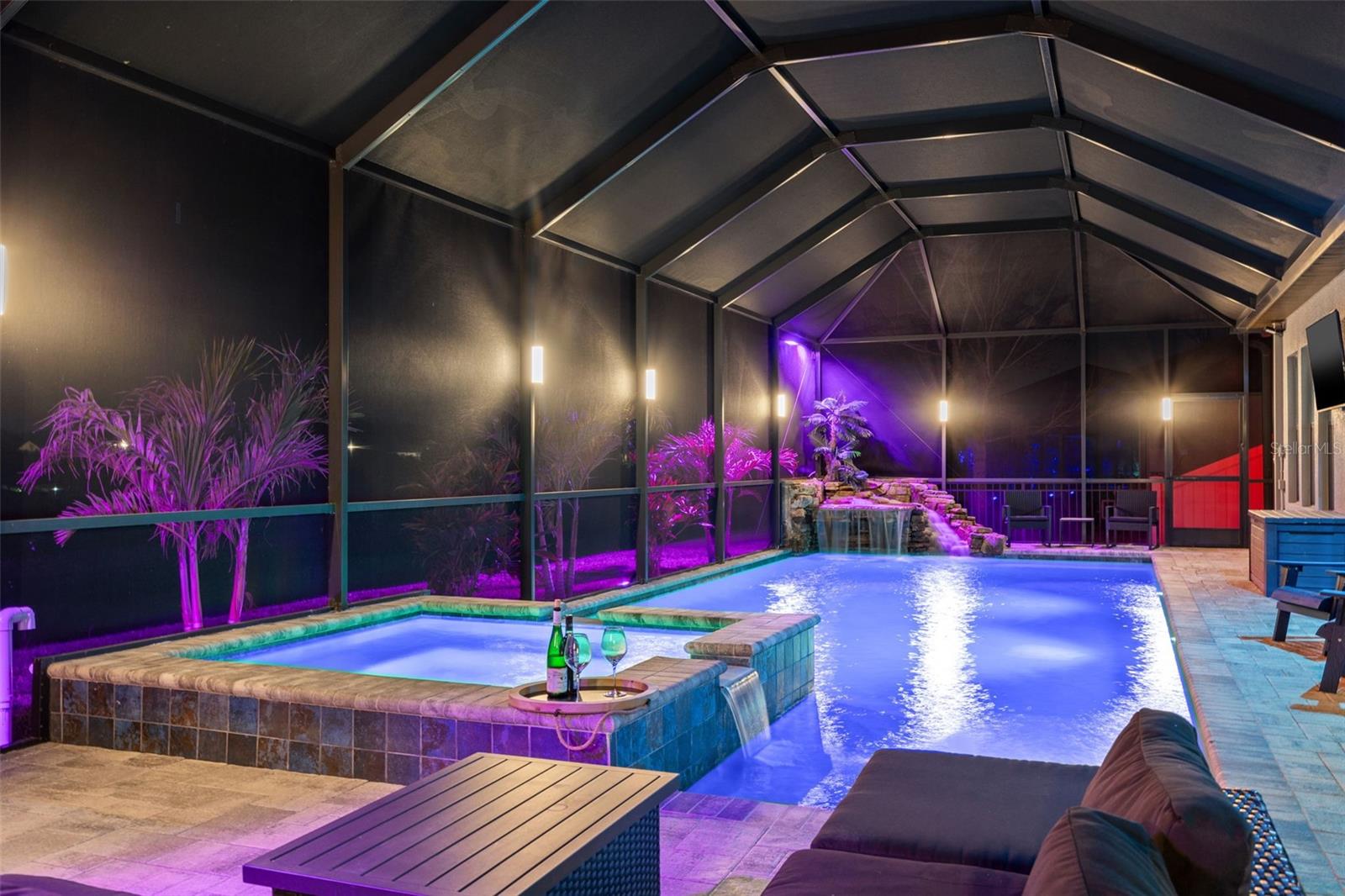 Hot Tub / Pool