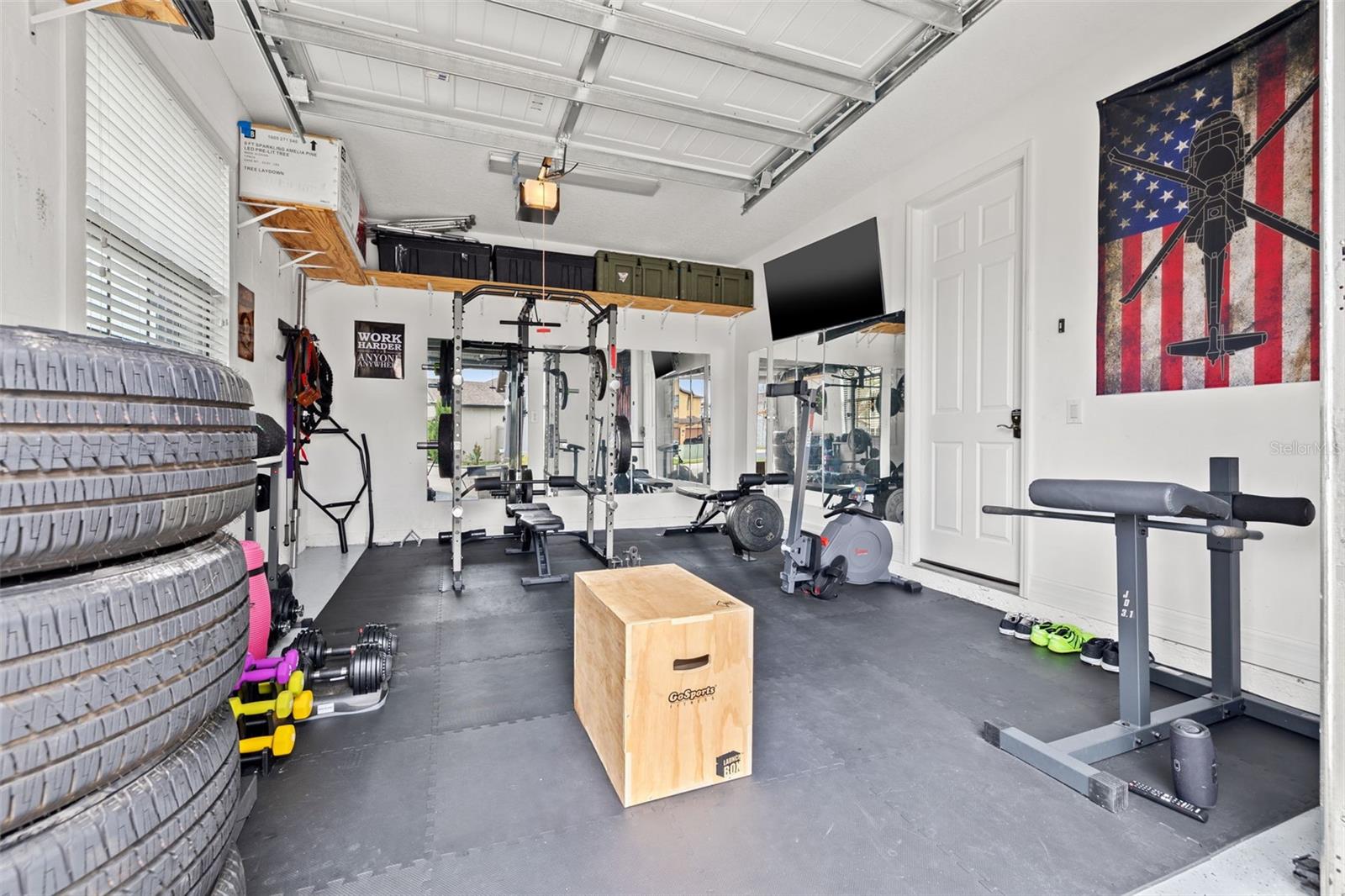 1 Car Garage