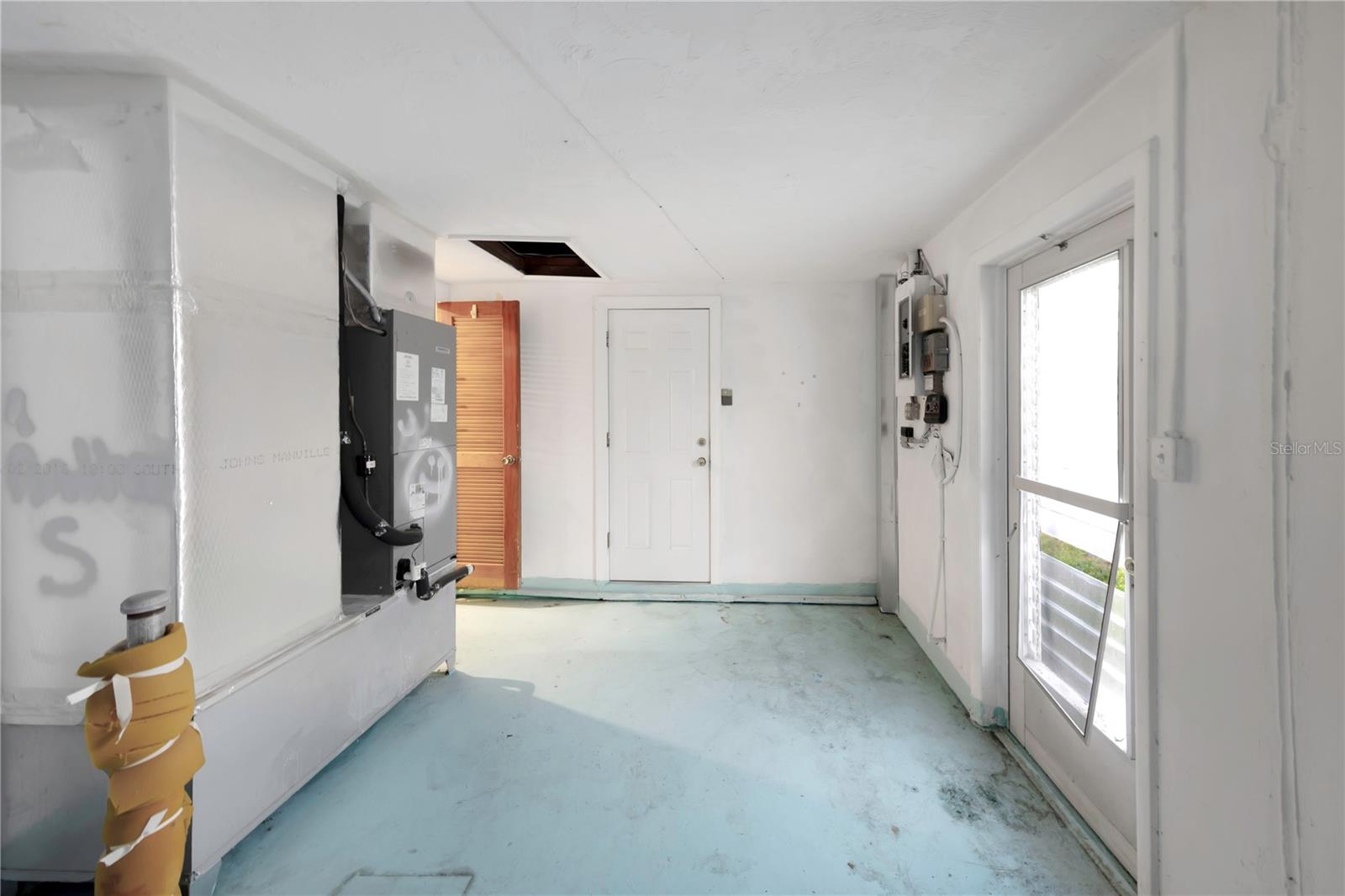 Garage - Reverse View