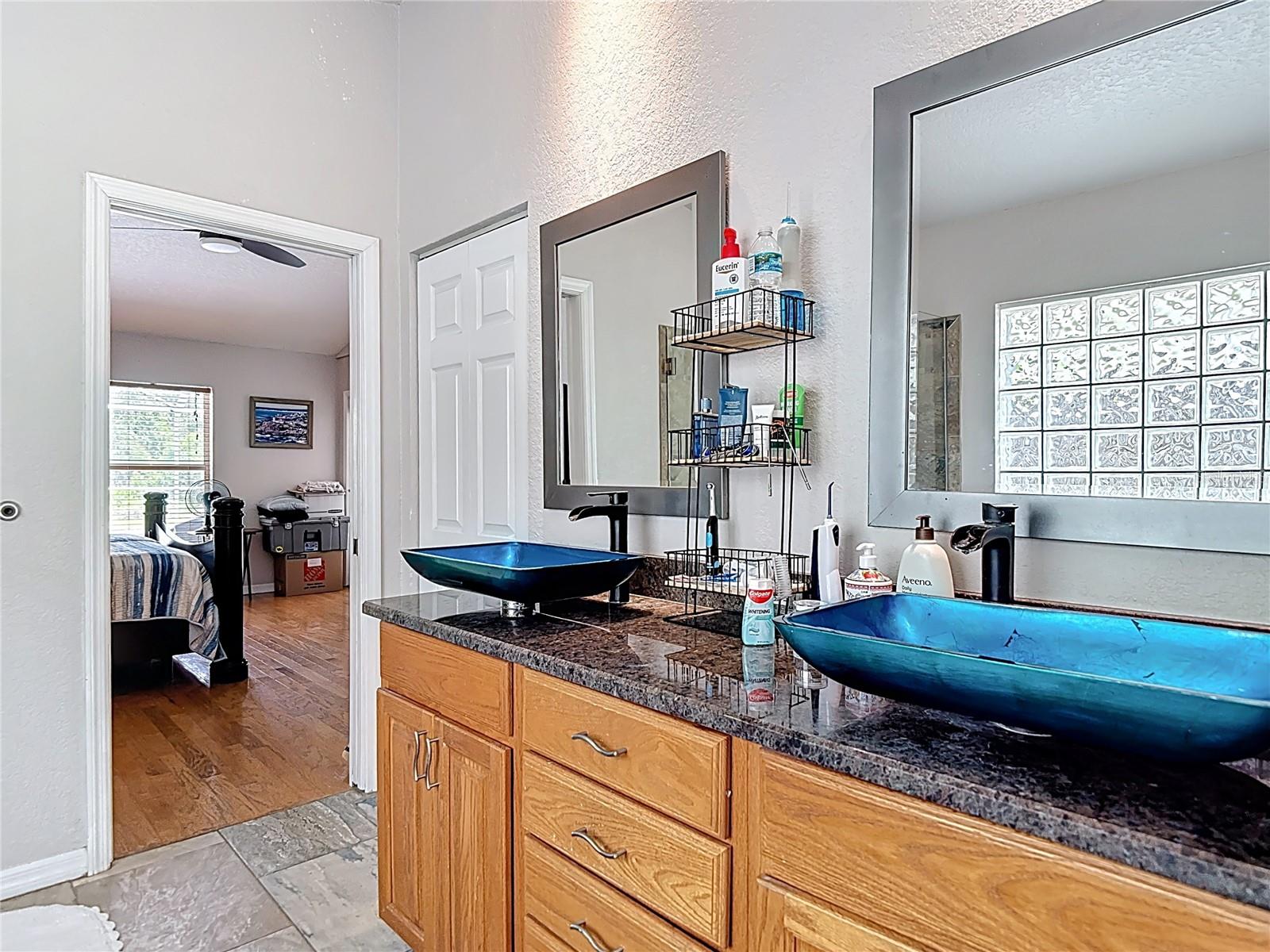 Primary En Suite