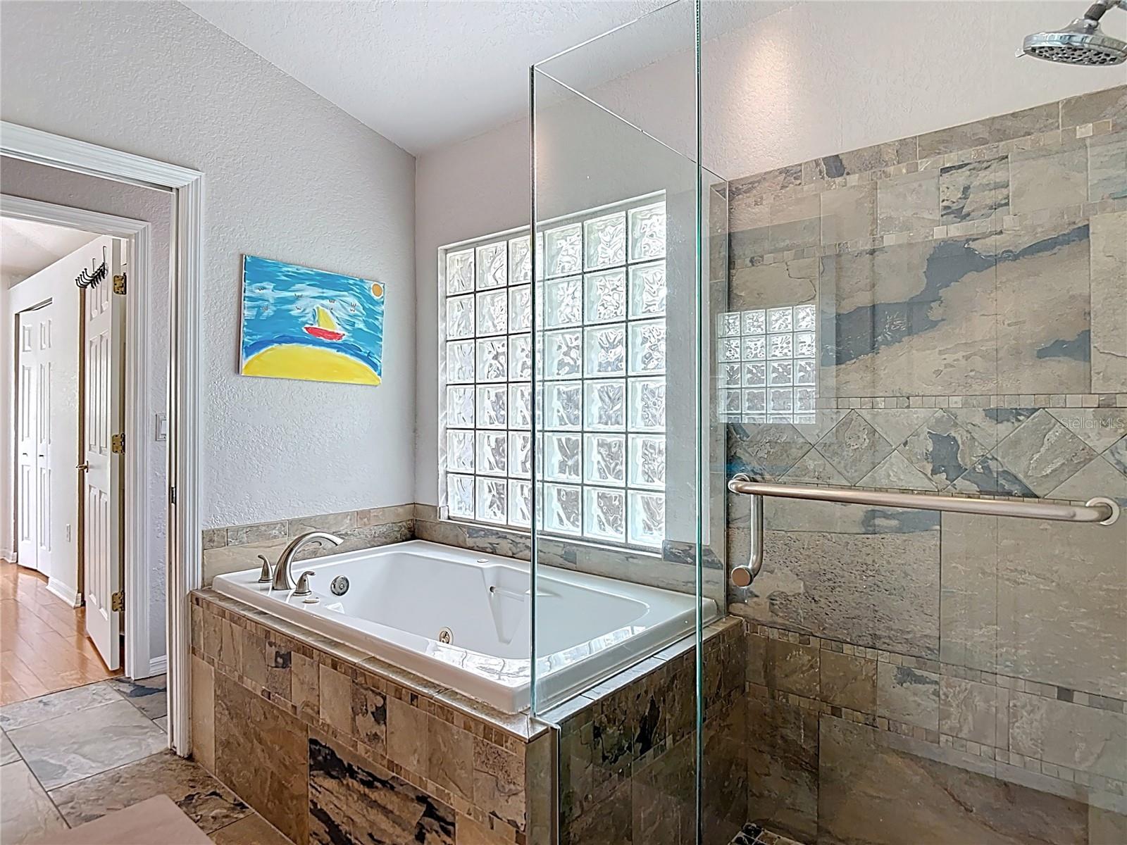 Primary En Suite