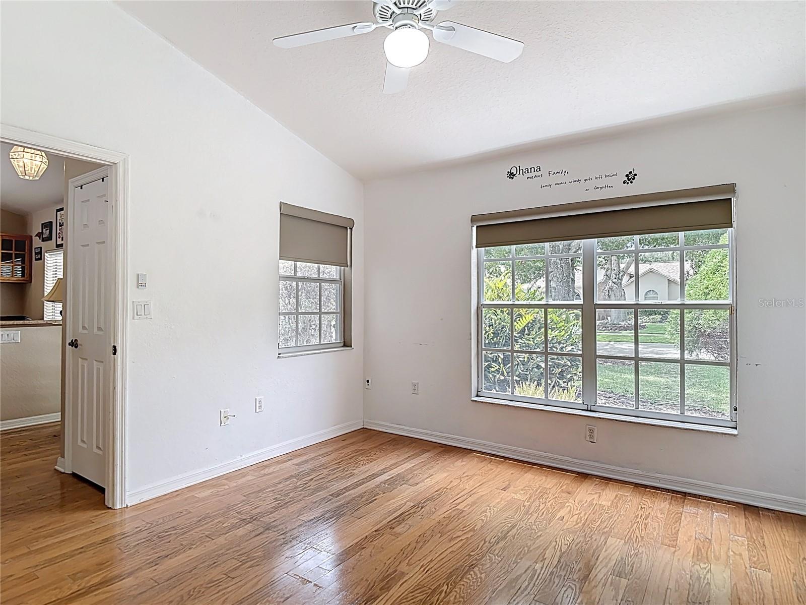 4th bedroom/Office