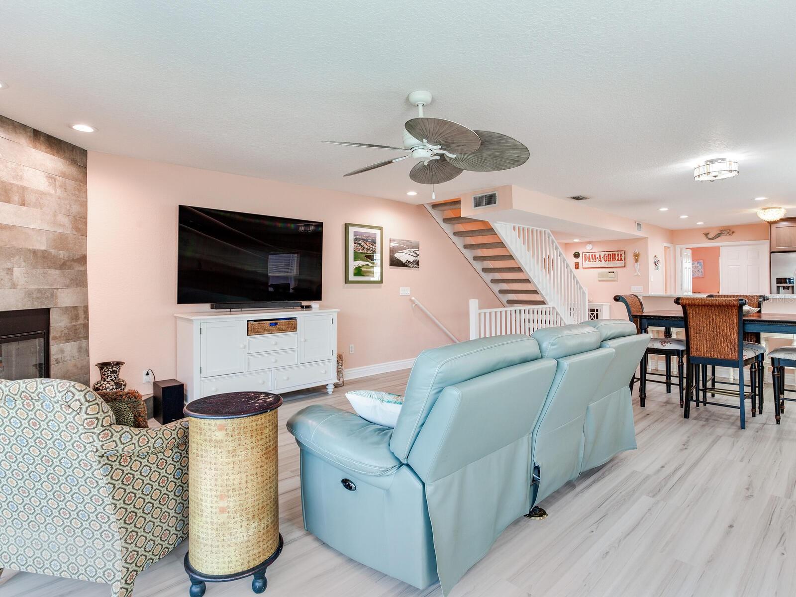 Living Rm