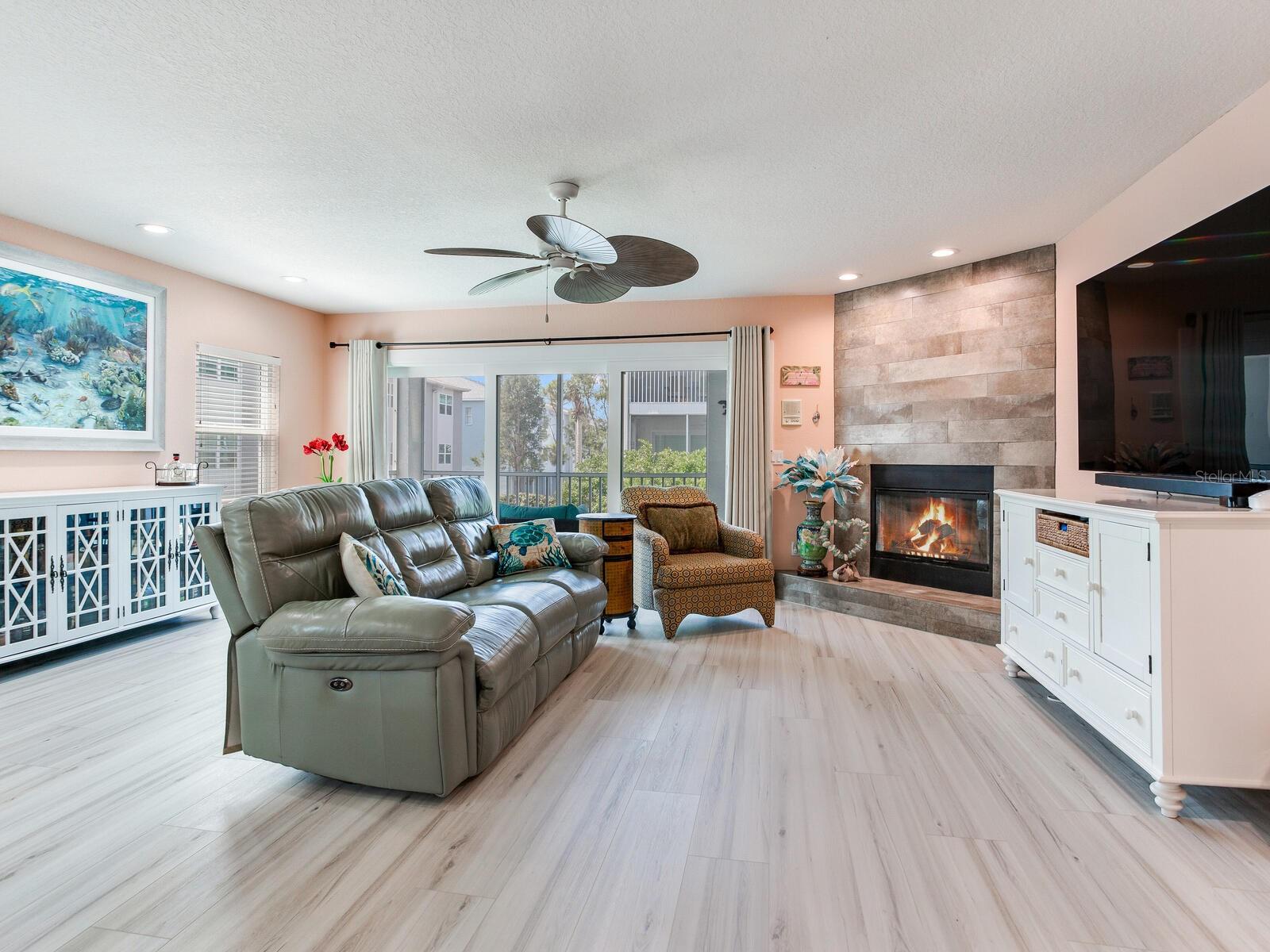 Living Rm