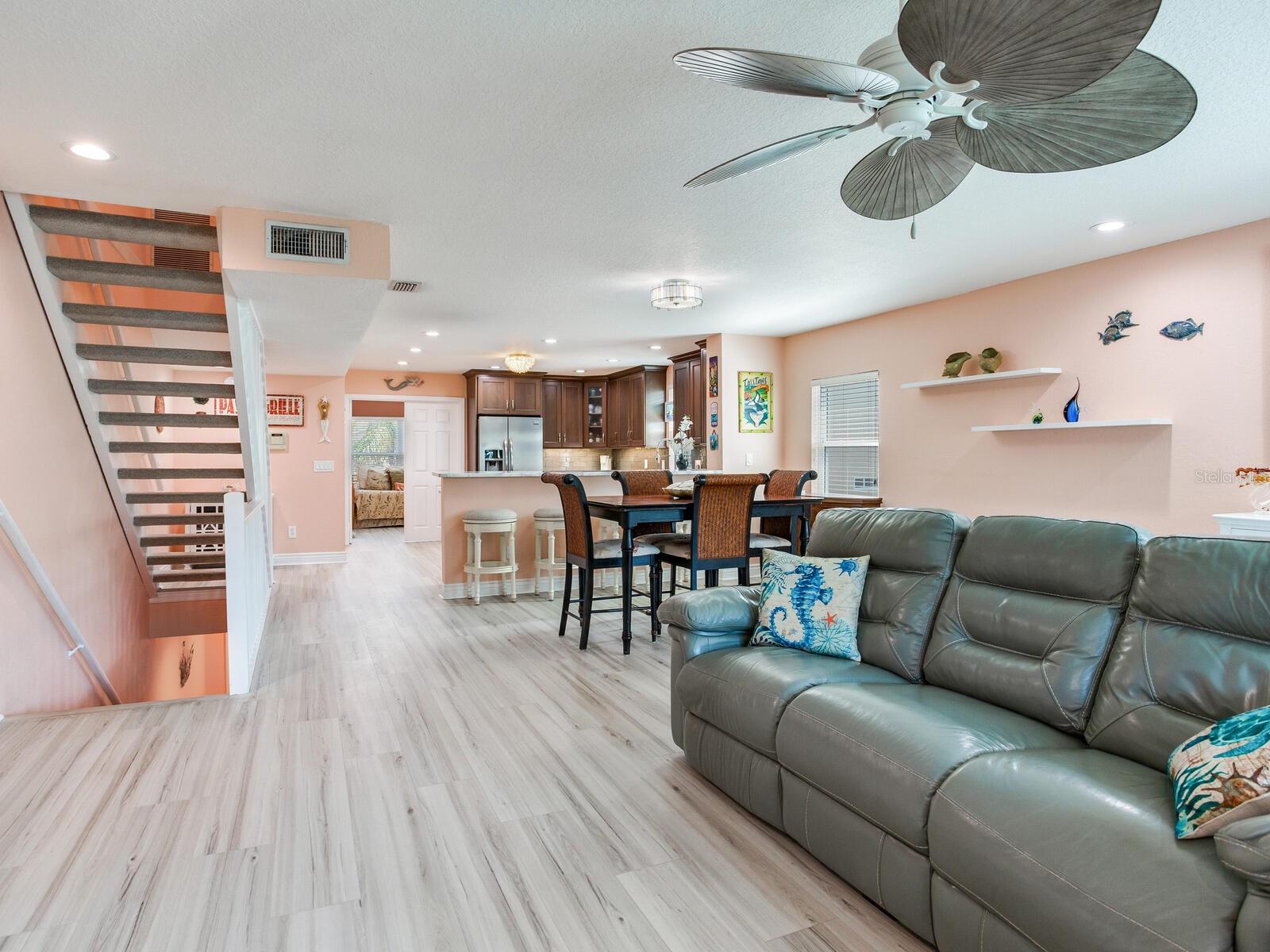 Living Rm