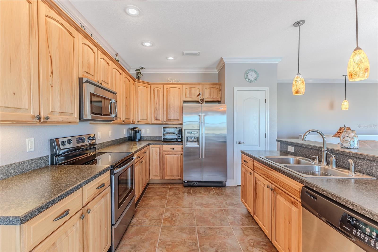Wood Cabinets & Stainless Steel Appliances