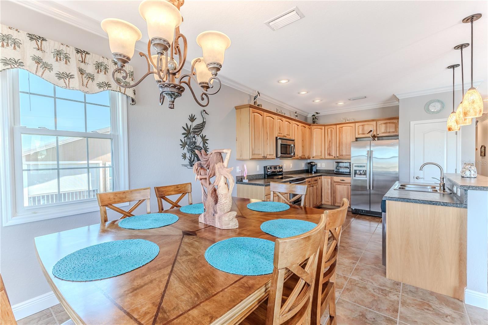 Dining Room to Kitchen