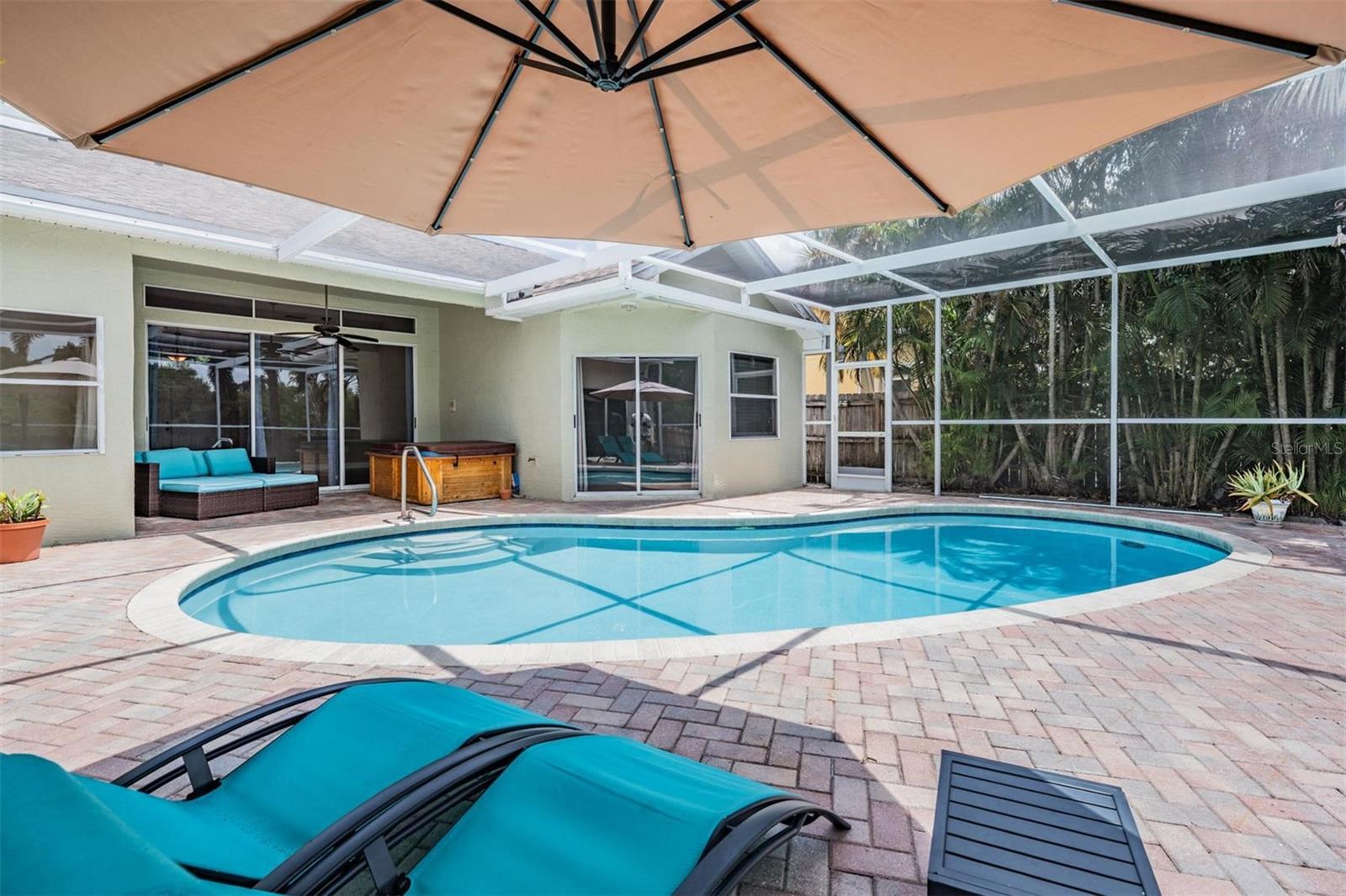 Large pavered lanai