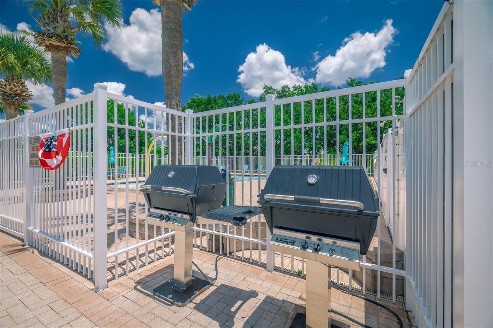 Clubhouse Grilling Area