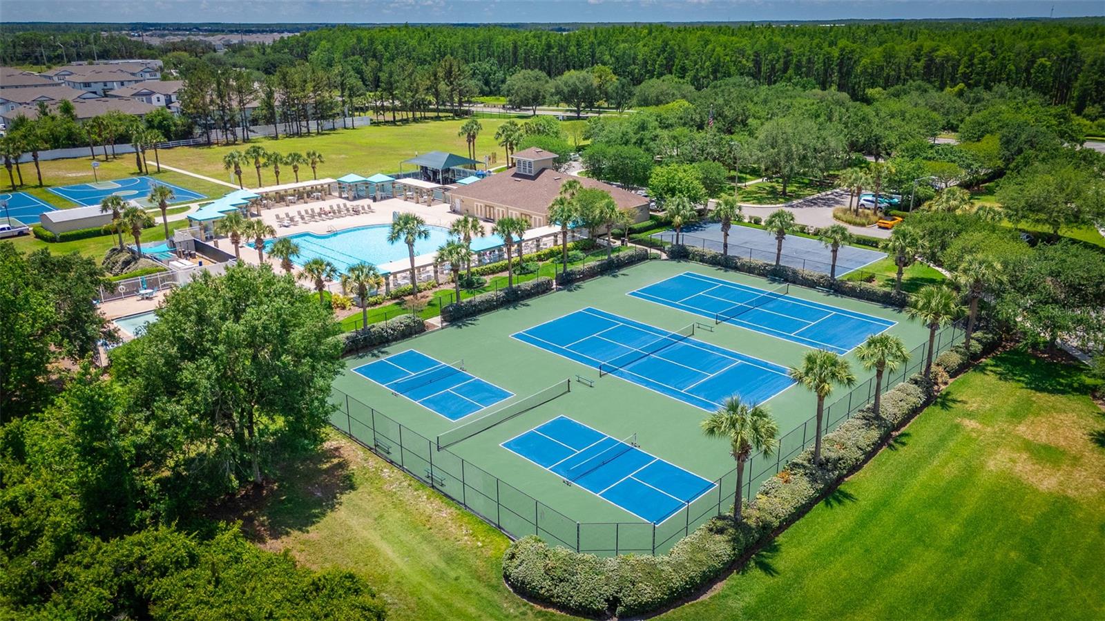 Clubhouse Tennis Courts