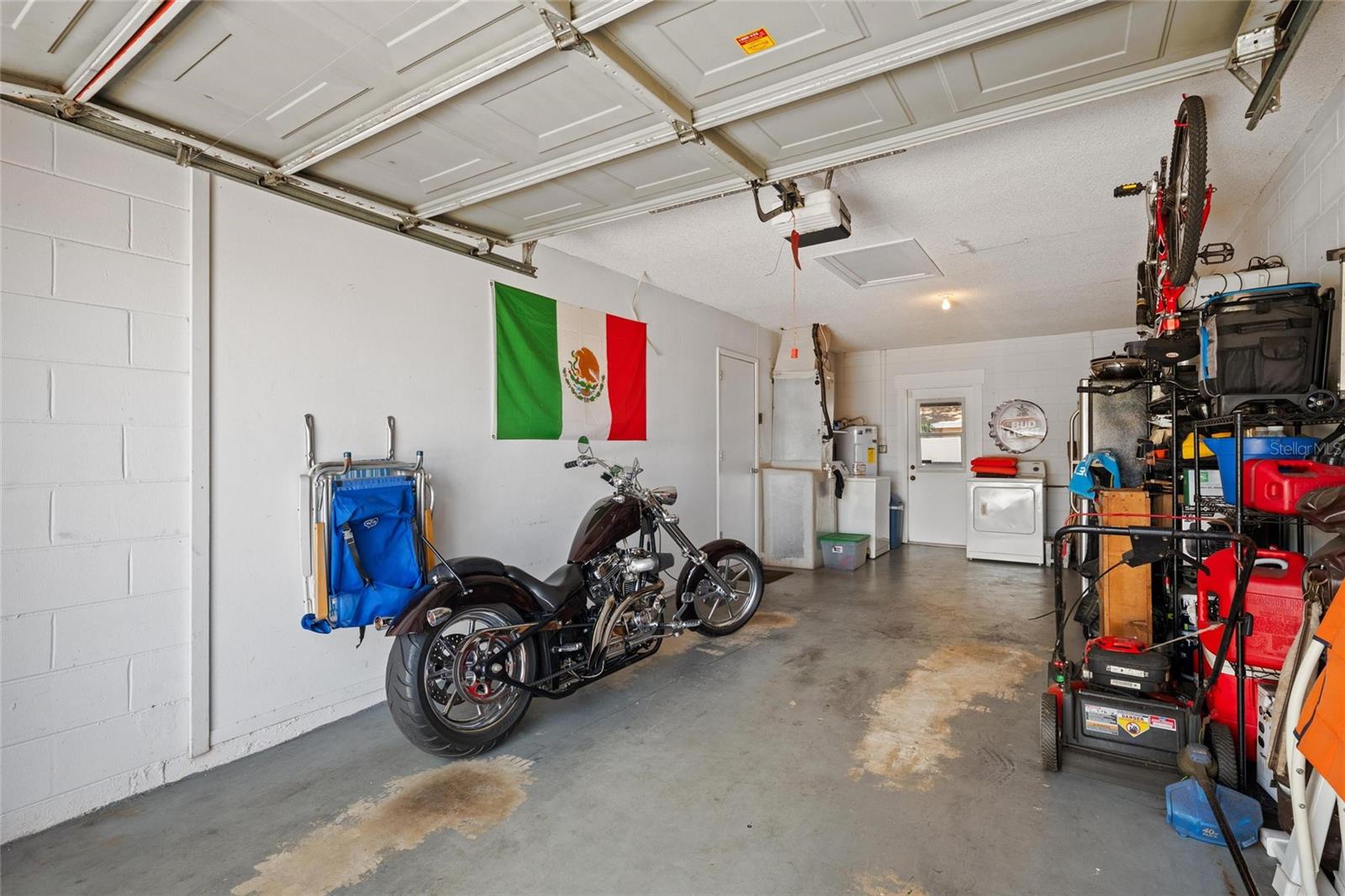 Over-sized 1-car garage