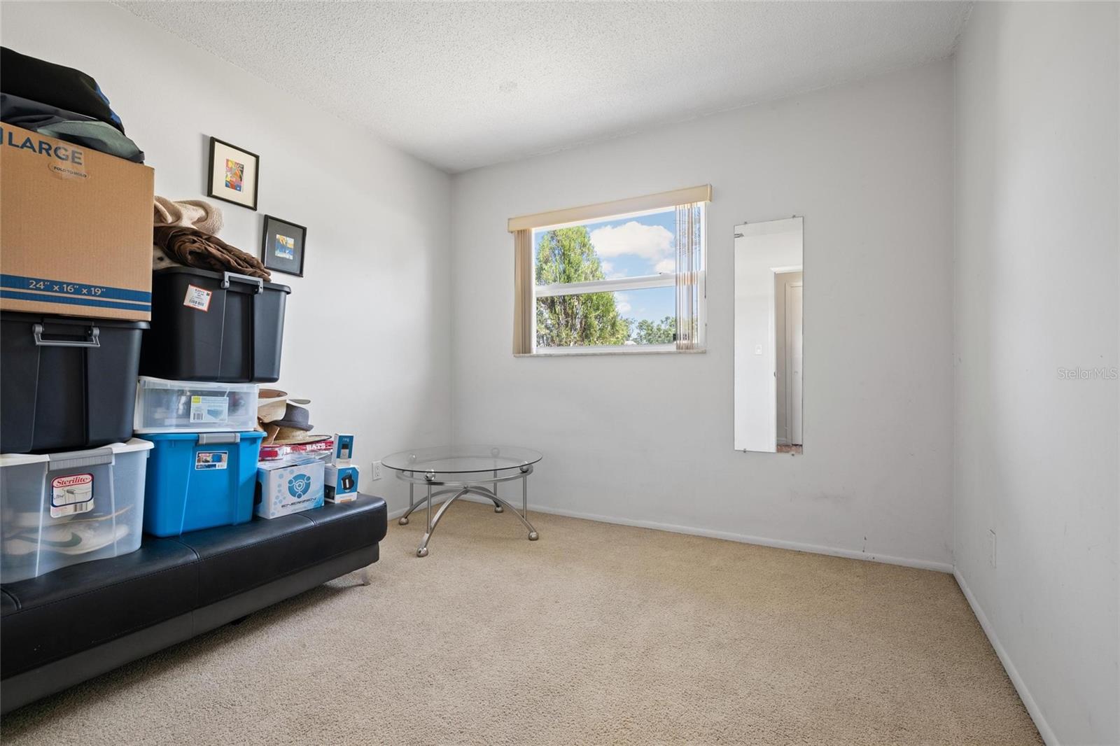 BR3 use for office or workout space.