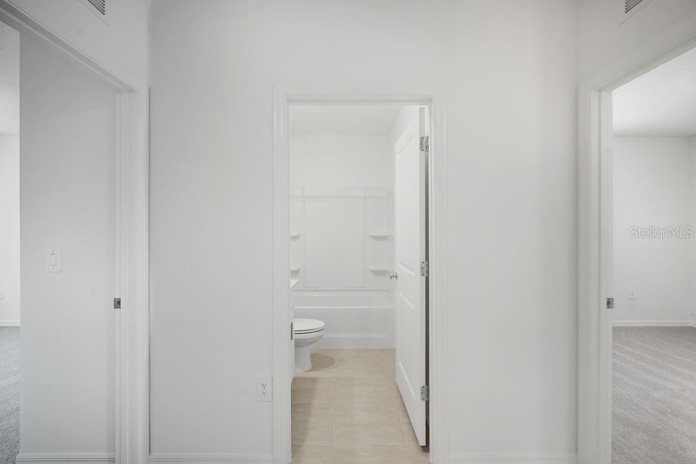 13634 Tropical Breeze ~ Ready Now