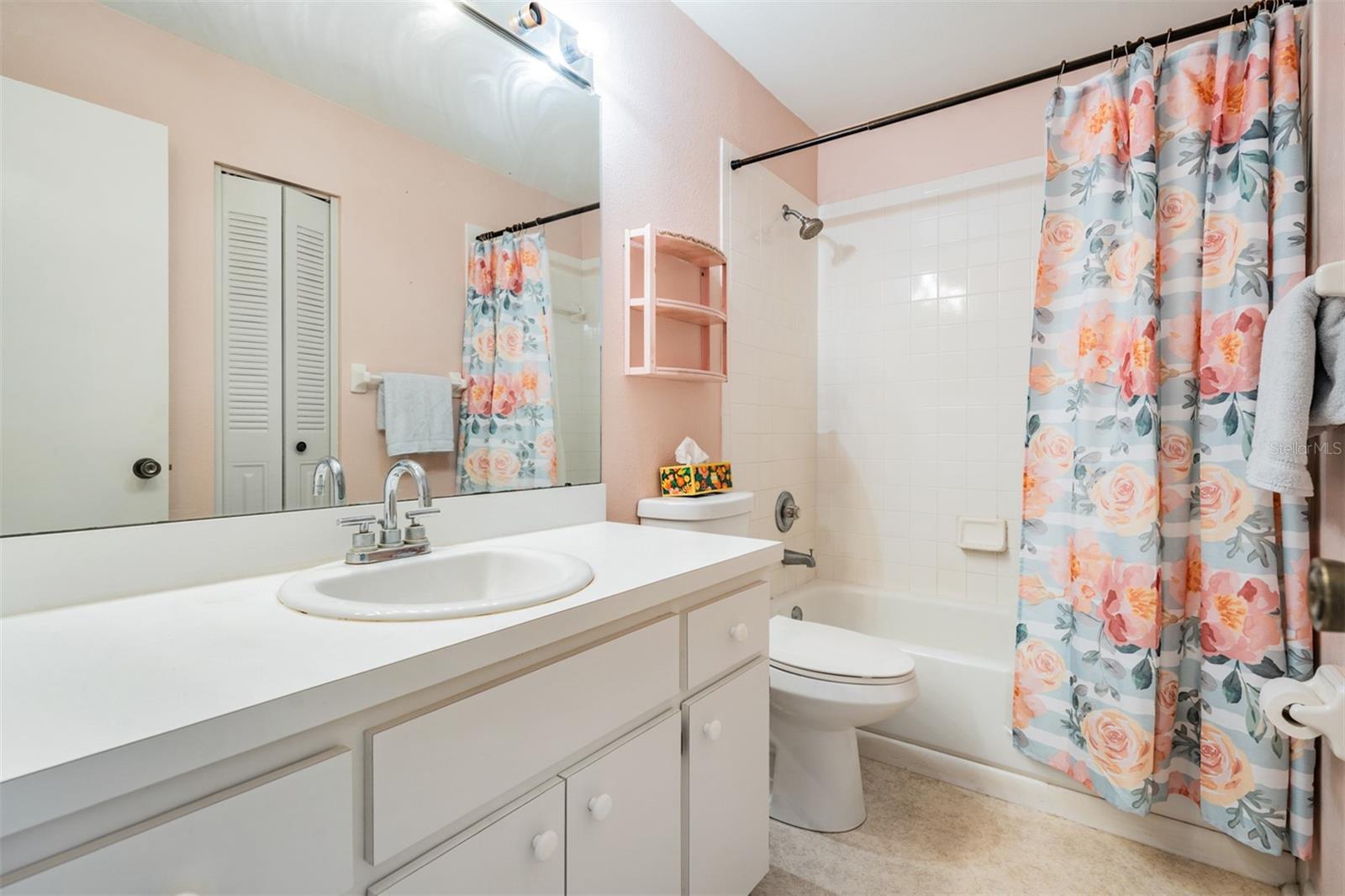 Primary En-Suite Bathroom