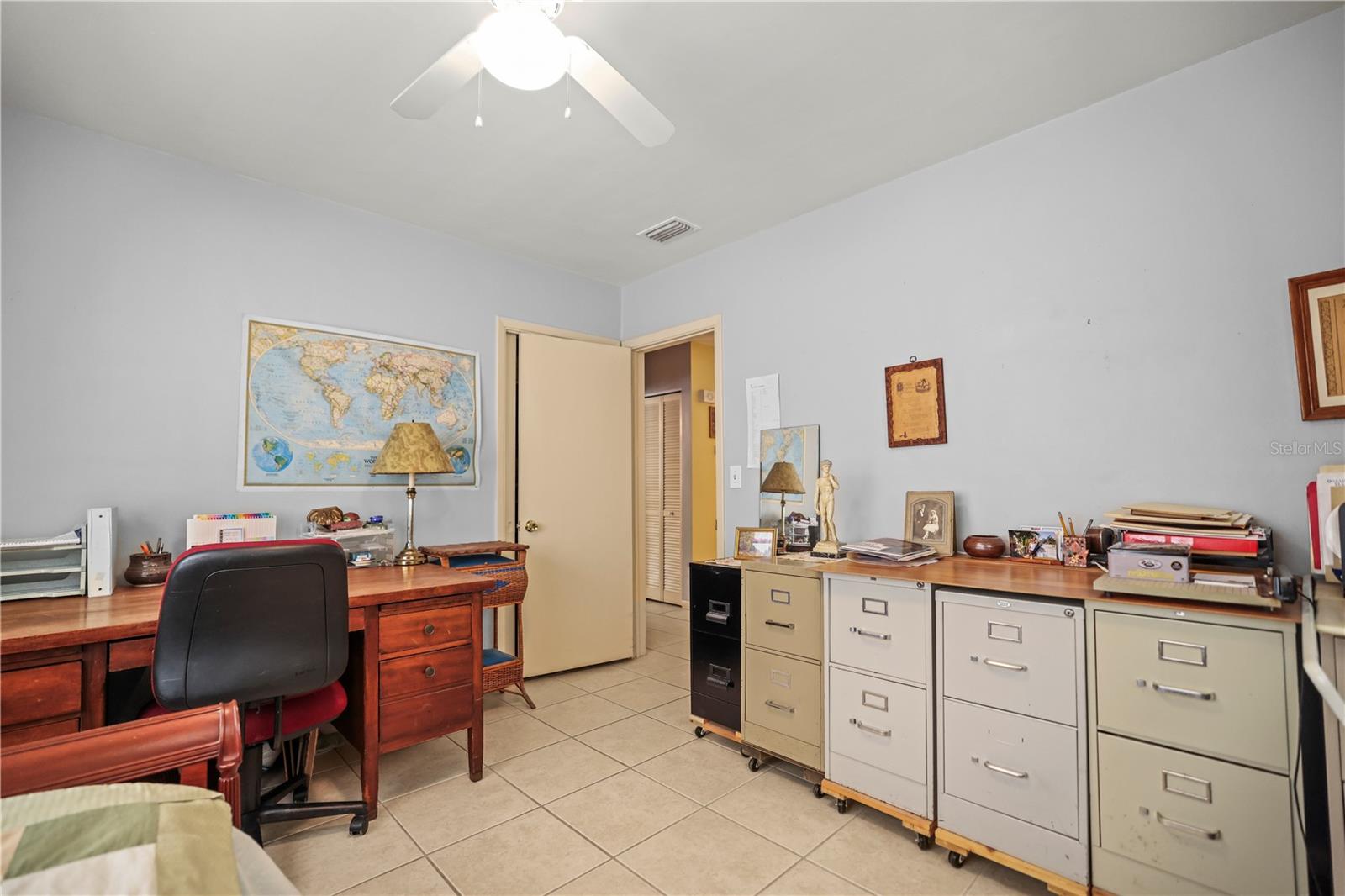 Guest bedroom 2
