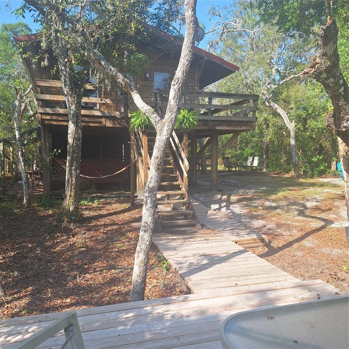 View of the back of the cabin