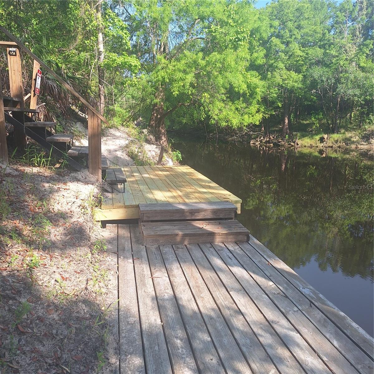 Dock