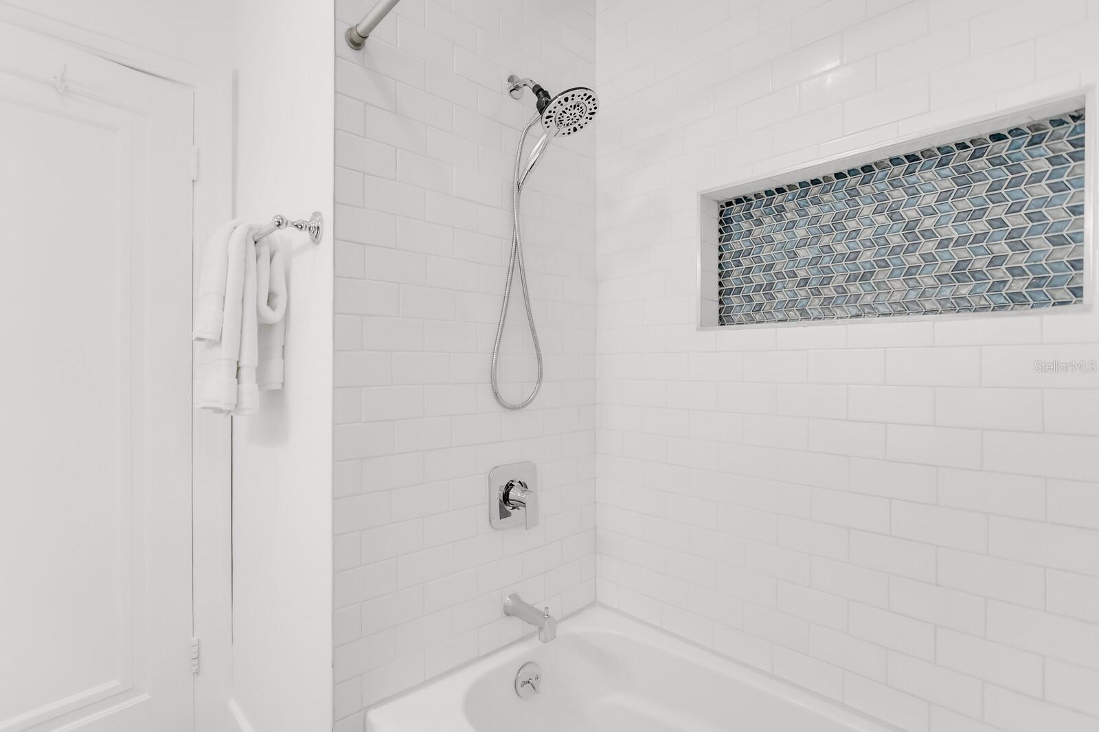 main house full bath