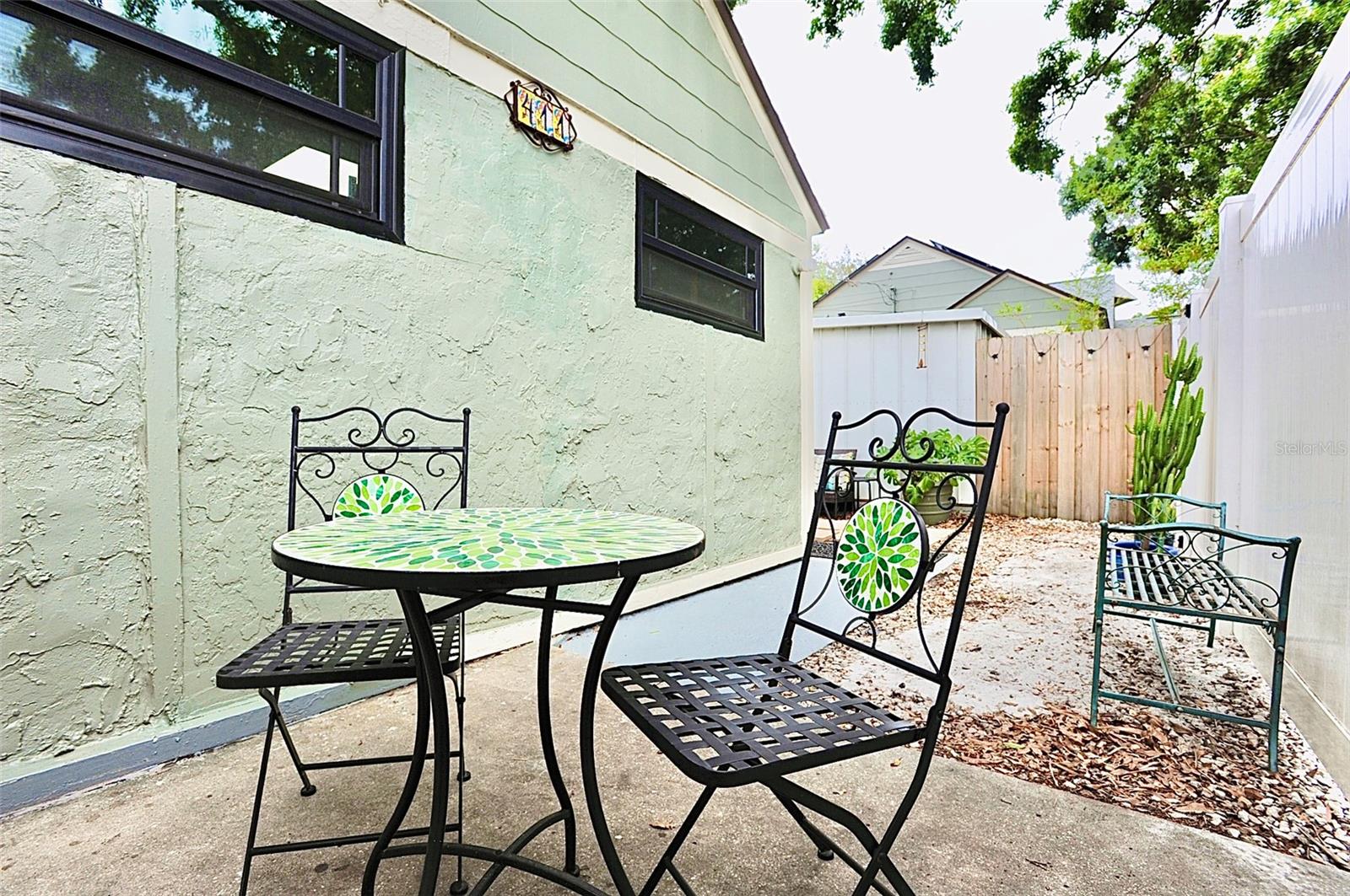 yard space by adu