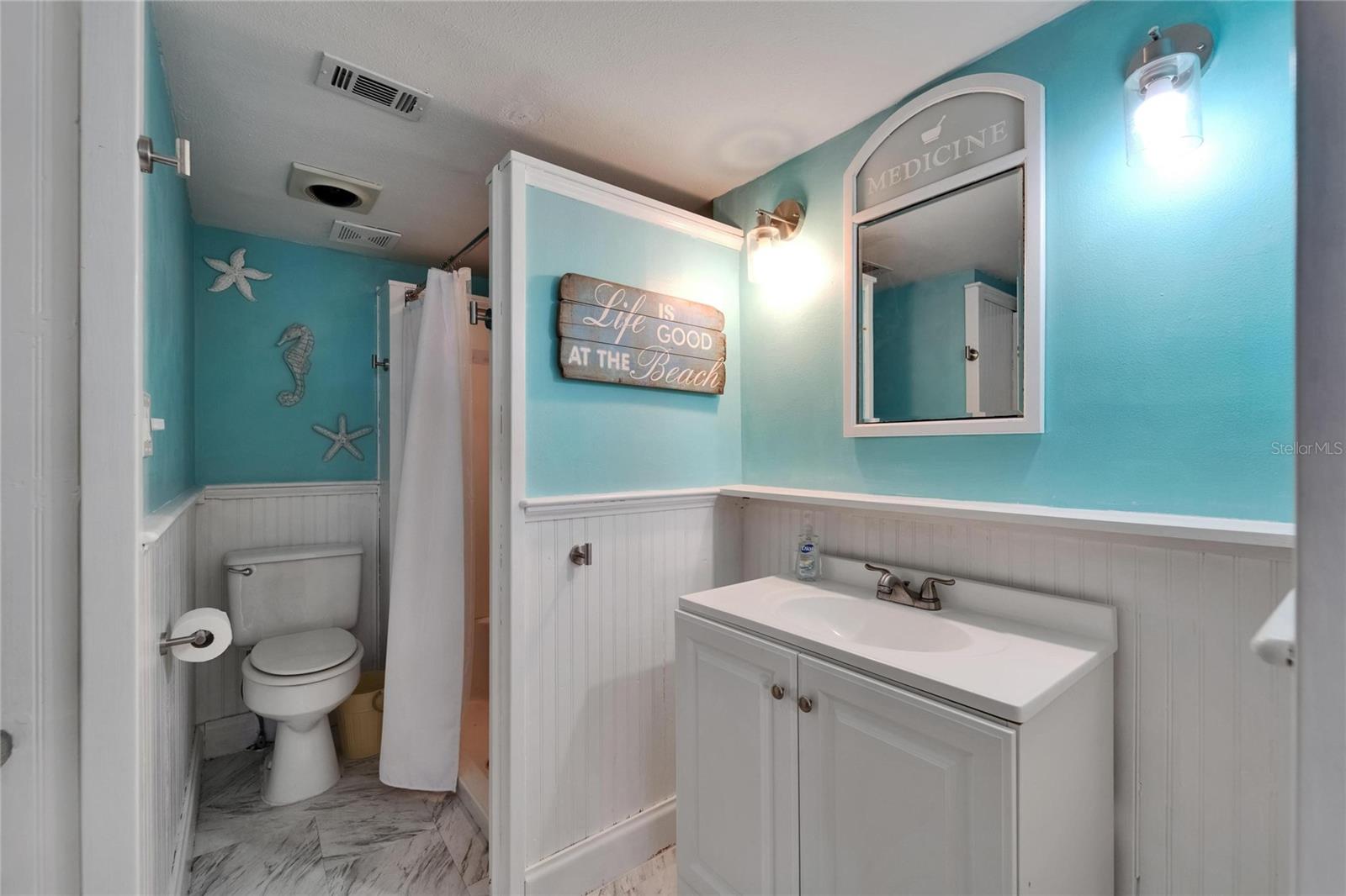 Owner’s En-suite Bathroom