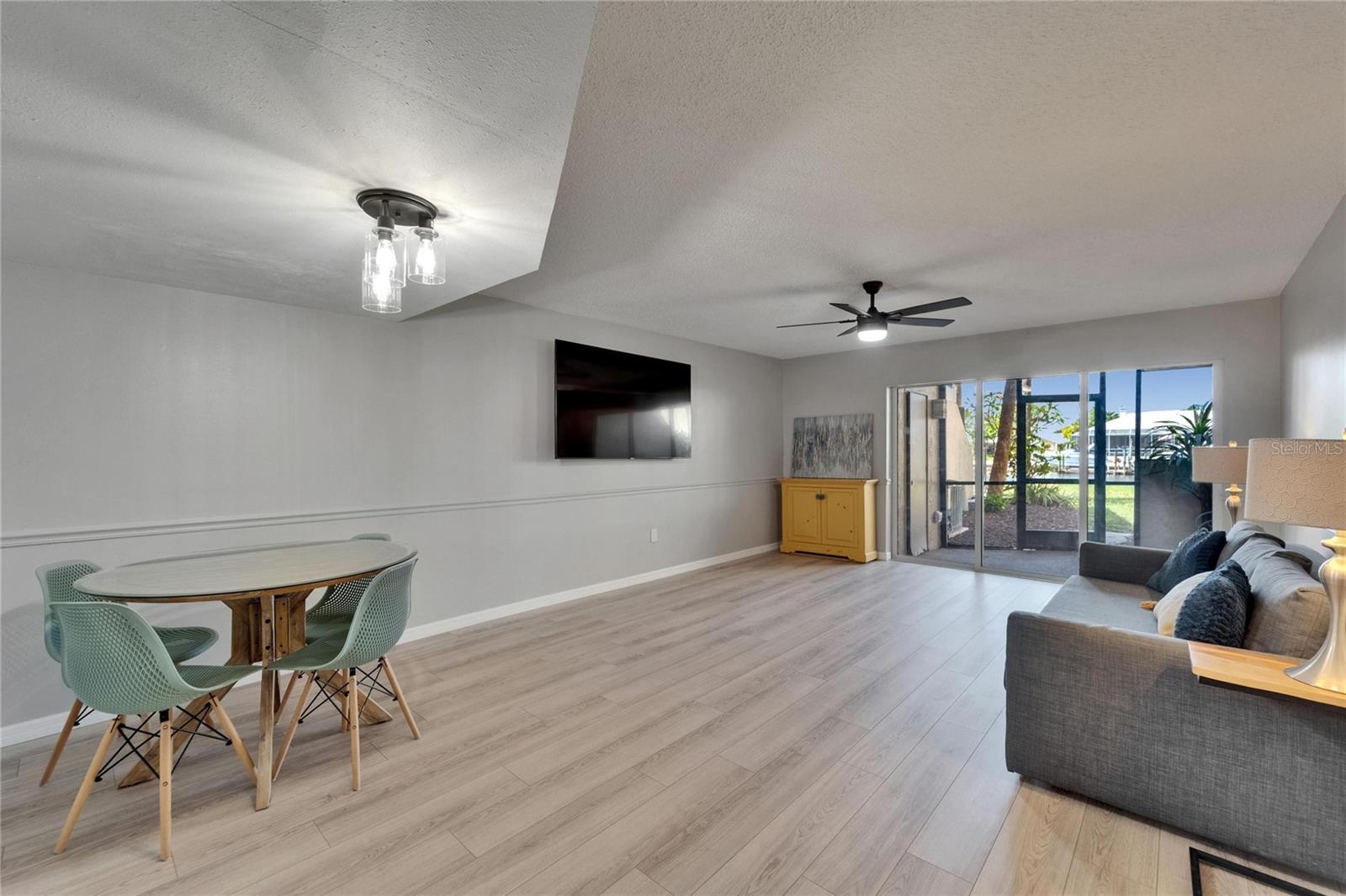 Dinette Area
