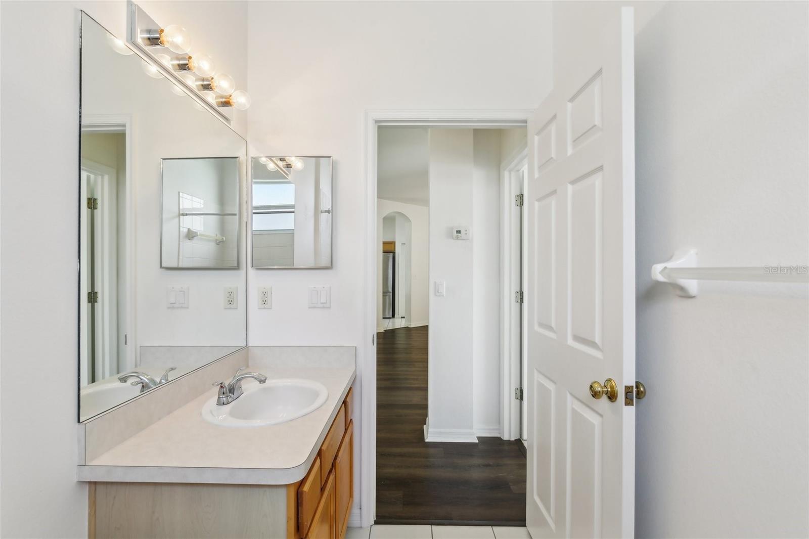 BATHROOM 2