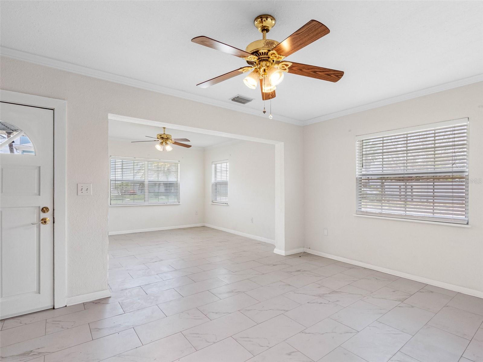 Dining Room/Living Room