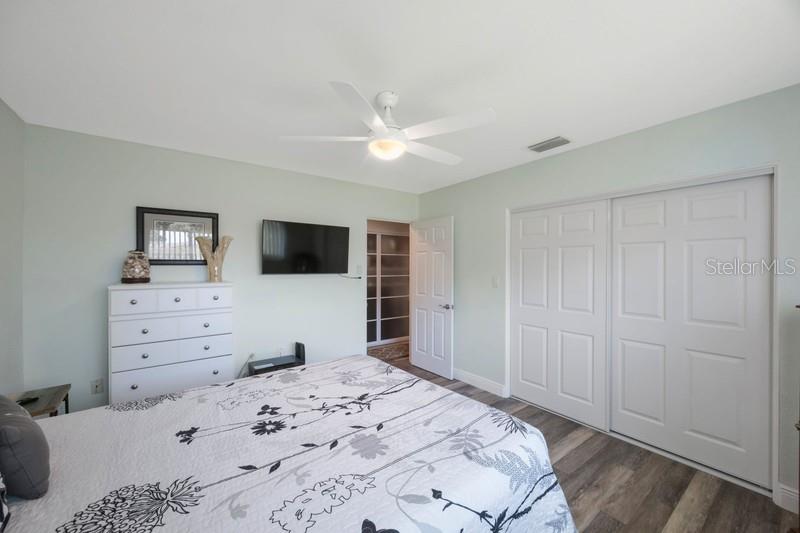 Second bedroom