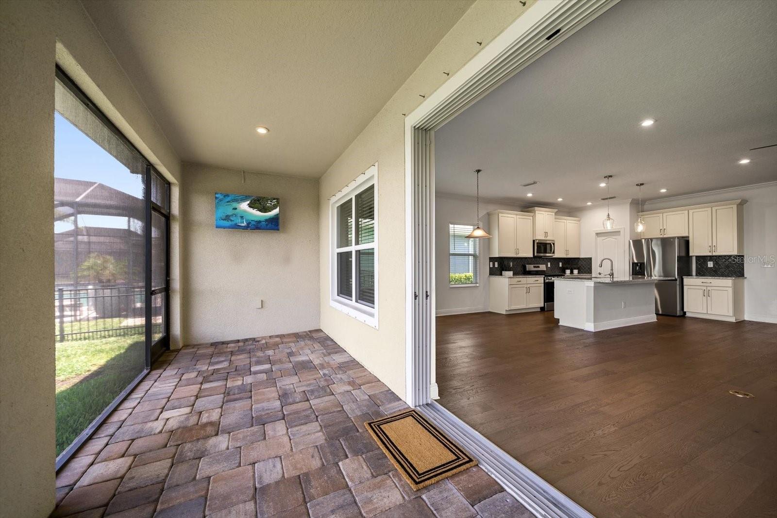 Indoor/Outdoor Living