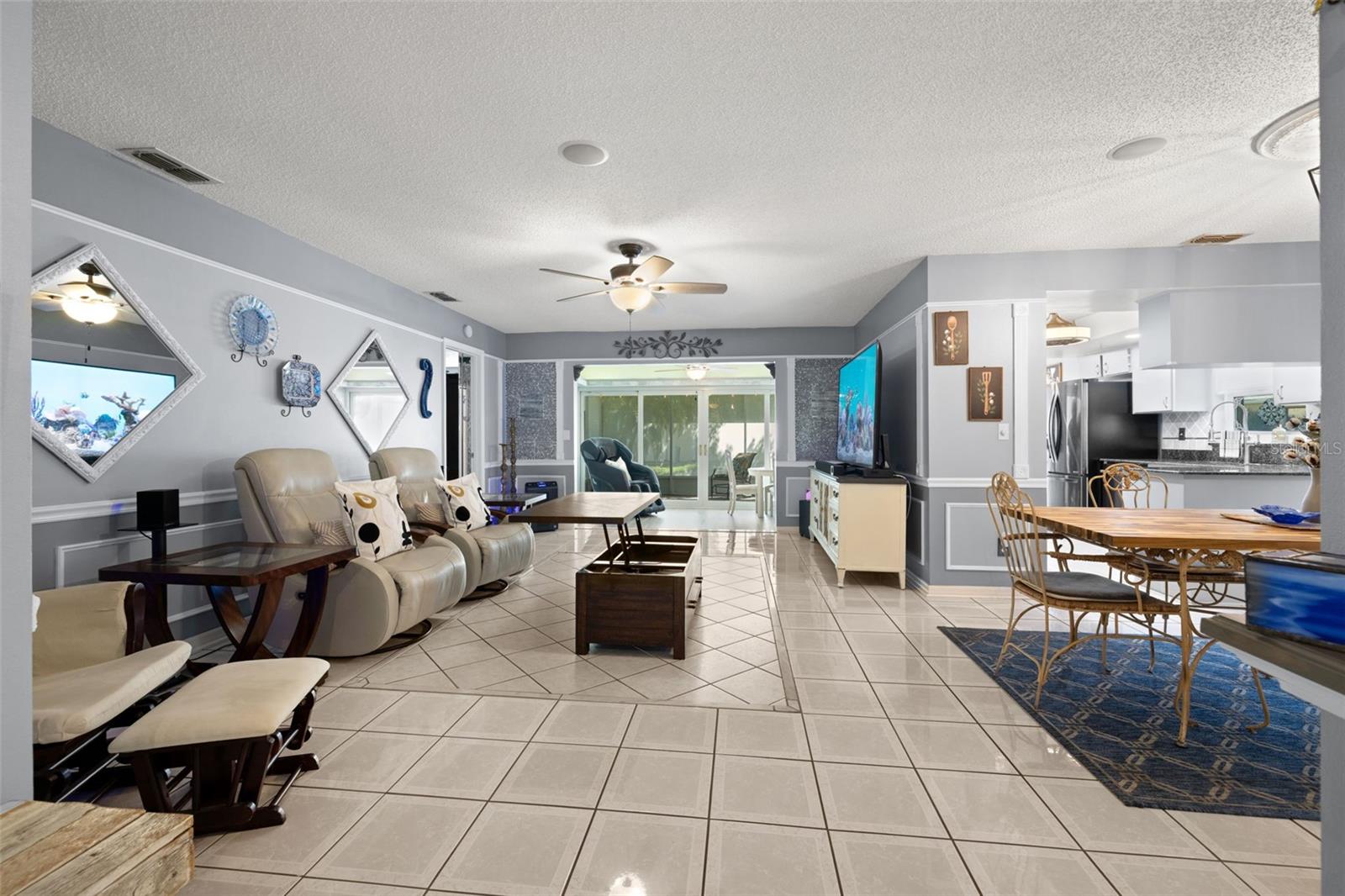 Living/dining- tons of natural light